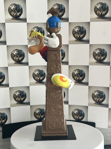 RAYMAN COLECCIONABLE FABRICADA EN RESINA PINTADA A MANO 18 Cm De Alto - Imagen 4 de 6