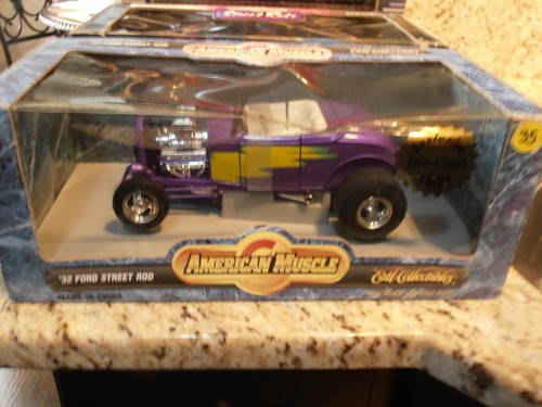 Ertl 1932 Ford HighTech Street Rod  - Bild 1 von 6