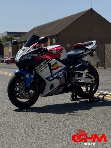 Honda CBR 600 RR-5 - Picture 4 of 21