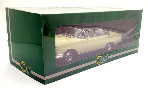 Cult 1/18 Scale Resin CML151-1 - 1966 Mercedes-Benz 220SE W111 White/Black roof - Picture 5 of 5