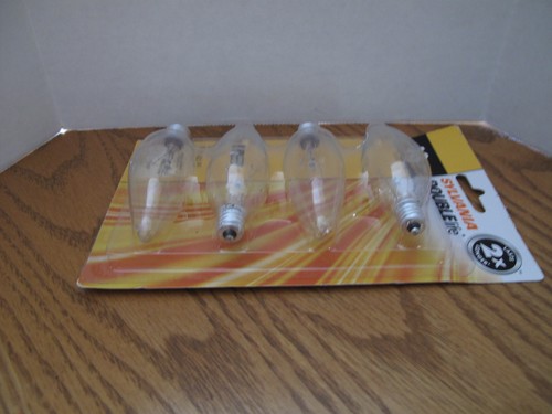 Sylvania DoubleLife 4 Pack 40W Clear Decorative Light Bulbs Candelabra Base NEW - Picture 3 of 4