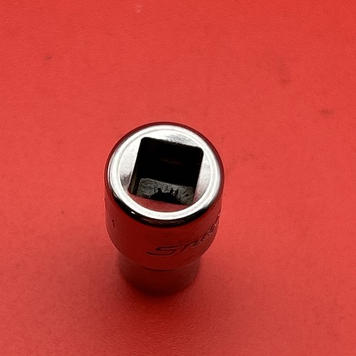 NEW Snap On TLE70A - E7, Inverted Torx, Chrome, 1/4” Dr., Shallow Socket - Picture 4 of 4