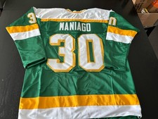 North Stars Cesare Maniago unsigned Jersey