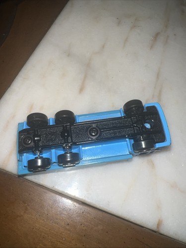 Vintage 1999 Hasbro Tonka Blue Pipe Truck 1:64 Maisto Stepman - Picture 7 of 7