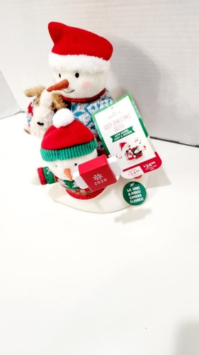 Hallmark COZY CHRISTMAS SELFIE Animated Plush Snowman 2020 NWT Family Photo - Picture 3 of 7