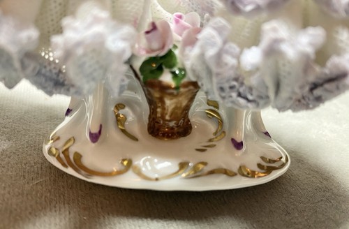 Dresden Antique Porcelain Figurine Germany Victorian Lace Twin Girls In Lilac - Picture 6 of 8