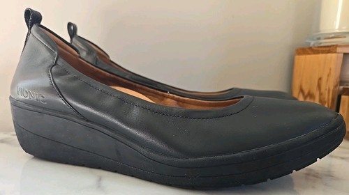 Vionic Jacey Damen-Slipper Keilabsatz geschlossene Zehe bequemer Schuh schwarz Größe 8,5