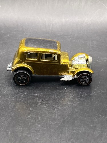 Hot Wheels Redline Classic ‘32 Ford Vicky Gold Vintage Collectible Toy Car - Picture 3 of 8