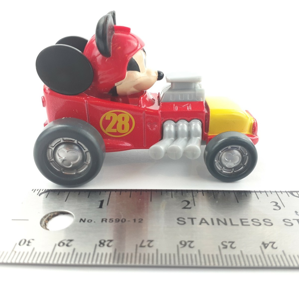 Mattel Disney Micky Mouse 28 Roadster Toy Car 2016 Vehicle Mattel Disney Micky Mouse 28 Roadster Toy Car 2016 Vehicle
