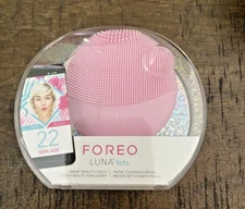 FOREO Luna Fofo Facial Cleansing Brush - Pearl Pink