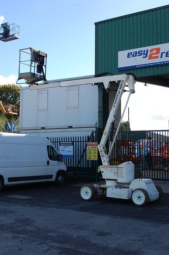 NiftyLift HR12NDE cherry picker - MEWP Access Platform Nifty - Picture 6 of 12