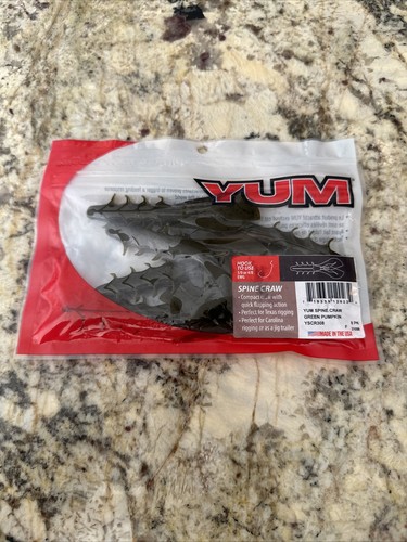 YUM Spine Craw 3 3/4 inch Soft Plastic Craw 8pk Bass Fishing Soft Crawfish Bait - Picture 2 of 3
