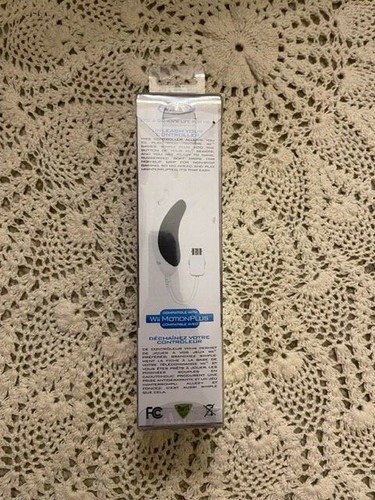WII Nunchuk Video Game Controller Intec "Chuk" NEW - Picture 3 of 6