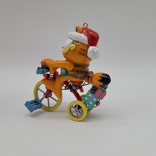 Vintage Enesco Garfield Trouble on 3 Wheels Tricycle Bike Christmas Ornament - Picture 7 of 14