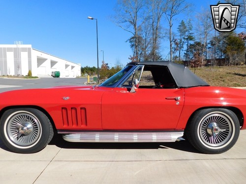 1965 Chevrolet Corvette Stingray - Picture 7 of 12