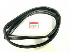 Honda Genuine OEM Driver Front Door Run Channel Weatherstrip 72275-S03-G01