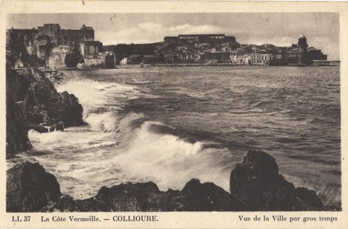 COLLIOURE 66 Vue de la Ville et l'Église par gros temps CPA non circulée 1950-60 - Photo 1/2