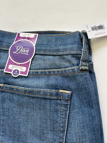 Old Navy Womens Jeans Sz 4 NWT The Diva Low Rise Bootcut - Picture 3 of 8