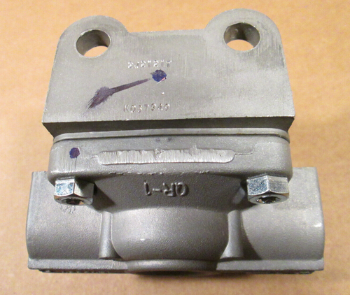 Bendix 278483N QR-1 Air Brake Quick Release Valve - Picture 5 of 9