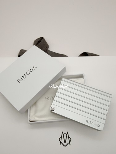 NEW Rimowa Aluminum Card Holder in Silver - Picture 2 of 9