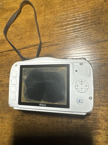Nikon Digital Camera COOLPIX W150 Waterproof W150WH white Water Damage - Picture 2 of 6