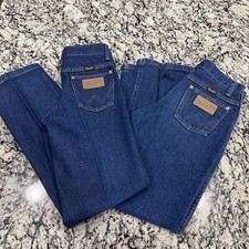 You Get 2 Pair Of Vintage Wrangler Blue Kids 12 Regular 13MWZBP Jeans 25x27