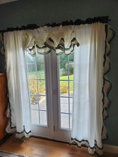 Vintage JCPenney Cottagecore Blumen Vorhänge, Rüschen Volant & Schleifen grün blau rosa - Bild 2 von 21