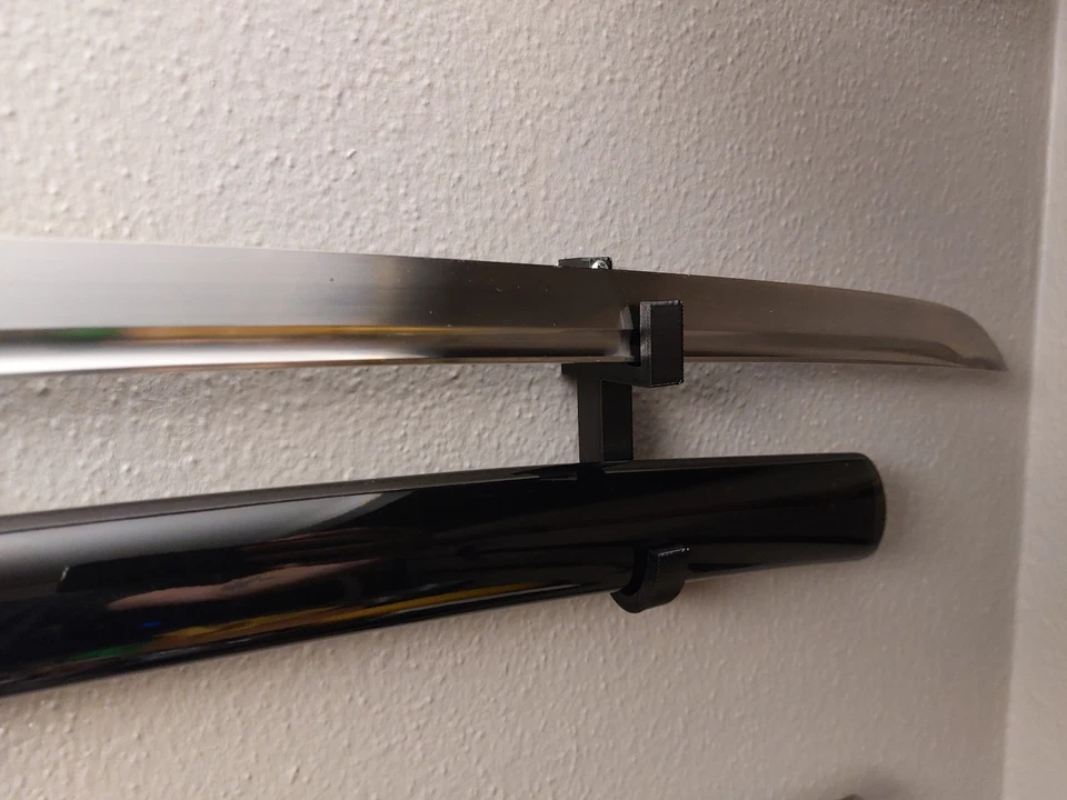 Soporte de exhibición de montaje en pared para espada Katana, soportes negros con herrajes de montaje Foto 4 de 4