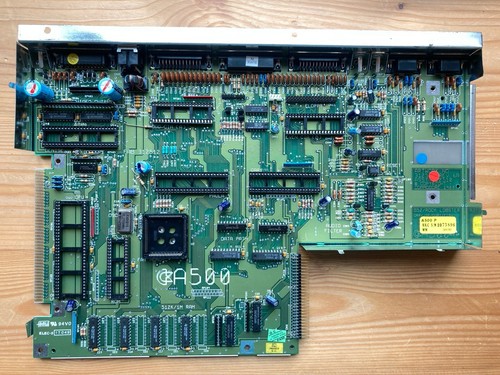 Commodore Amiga 500 Rev 6A Board. Ohne Custom Chips. Mit Abschirmblech.