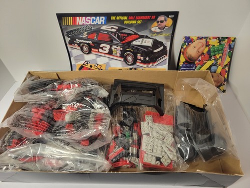 Mega Bloks 9957 NASCAR Dale Earnhardt Building Set 485-Pc Set - Open Box READ - Picture 9 of 15