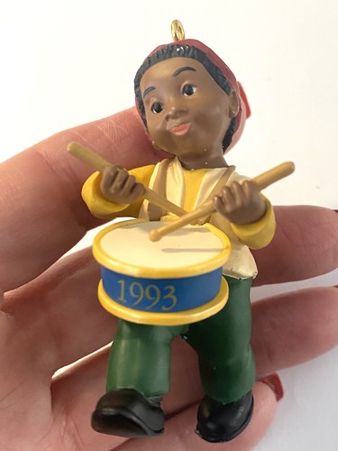 Ornamento Little Drummer Boy Hallmark 1993 sin caja vintage - Imagen 1 de 6