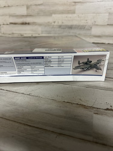 Revell Monogram 1/48 A-10 Thunderbolt II Warthog Modellbausatz #855505 versiegelt - Bild 9 von 12