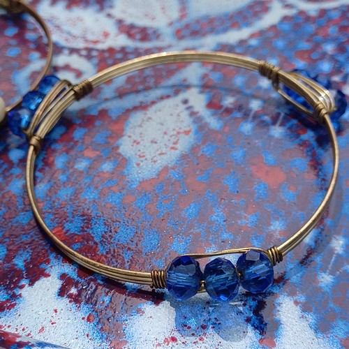 Juego de 2 pulseras brazalete vintage con cuentas envueltas en alambre azul imitación perla - Imagen 3 de 7