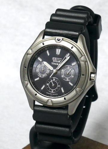 SEIKO Military Watch 5K2J 1996 Black Titanium Solar Power Triple Calendar Japan - Picture 2 of 14