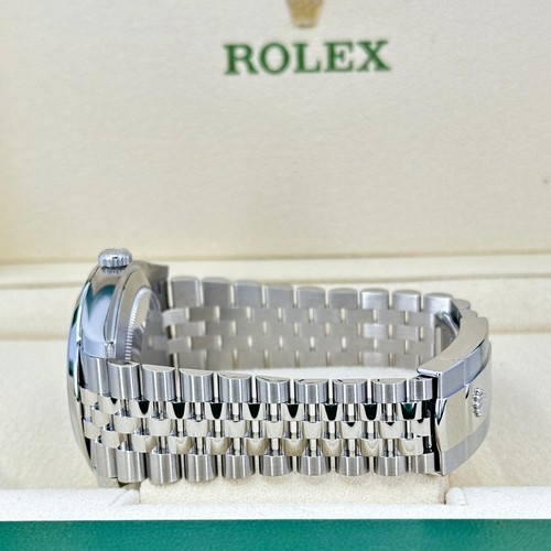 2025 Rolex Datejust 41, Blue Jubilee, Unworn Full Set, 126300-0002 - Picture 12 of 15