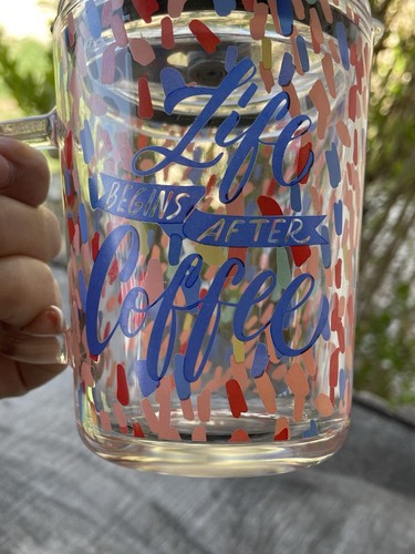 Charmante Auswahl LIFE STARTS AFTER COFFEE Gesprenkeltes Glas Reise Kaffeebecher mit Deckel - Bild 5 von 9