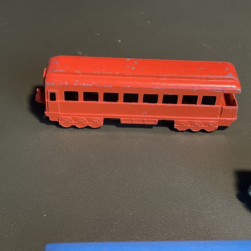 Midgetoy Vintage Metal toy train die cast 4 piece set  - Picture 10 of 11