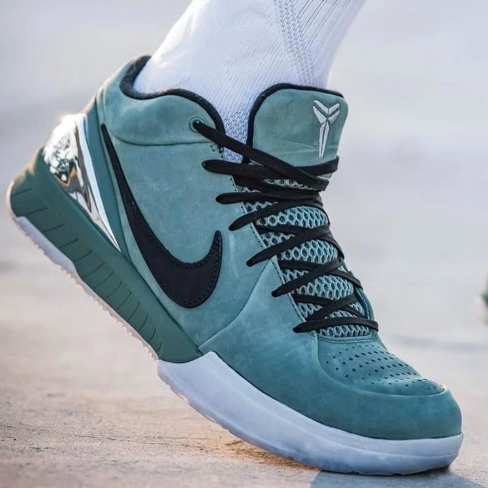Nike Zoom Kobe 4 Protro 