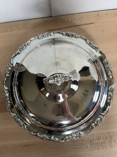 Vntg International Silver Plated Round Pedestal Casserole Serving Dish w/Lid 10" - Picture 7 of 18