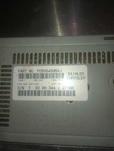 2005 Jeep Liberty OEM Radio Untested - Bild 7 von 8