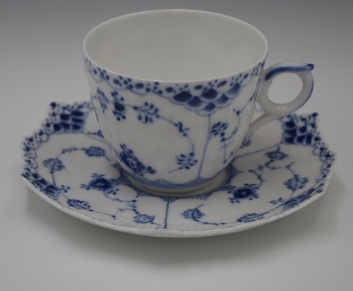 ROYAL COPENHAGEN PORCELAIN BLUE FLUTED FULL LACE CUP AND SAUCER VINTAGE C.1953 - Picture 10 of 10
