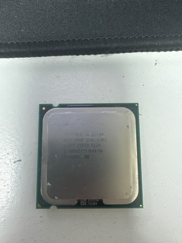 Intel Pentium Dual-Core E5200 2.5GHz 2-Core LGA775 Desktop Processor SLAY7 SLB9T - Picture 1 of 1