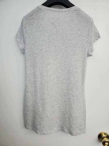 Camiseta de mujer No Boundaries manga corta gris cuello redondo talla grande L - Imagen 3 de 12