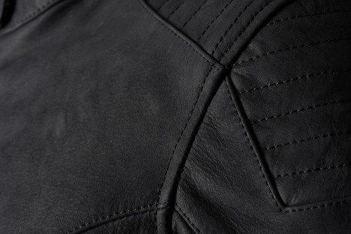 Ladies Biker Slim Fit Black Leather Motorcycle Jacket with CE Level 2 Armours - Bild 6 von 8