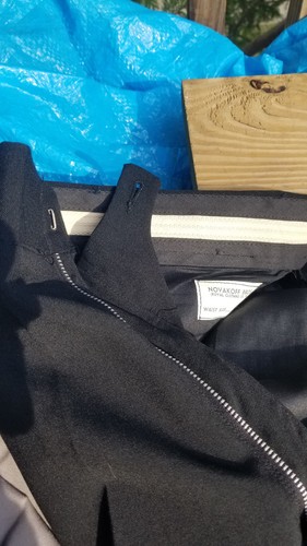 TUTA MARINA VINTAGE UOMO NERA E ORO DOPPIOPETTO NOVAKOFF BROS. 38R W 32 L30 - Foto 21 di 23