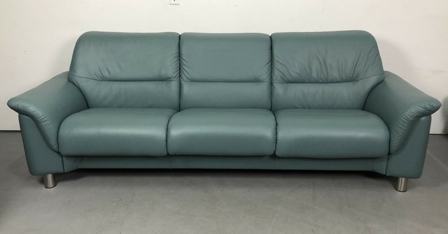 Ekornes Stressless Modern Leather Reclining Como Sofa And Love Seat