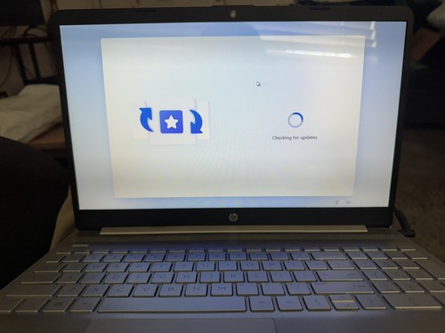 laptop hp i3 10th 15-dw2638cl