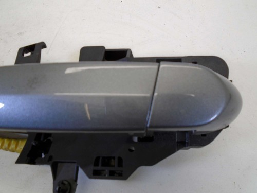 BMW 120D CONVERTIBLE DOOR HANDLE EXTERIOR (FRONT PASSENGER/LEFT SIDE) 2008-2013 - Picture 3 of 8