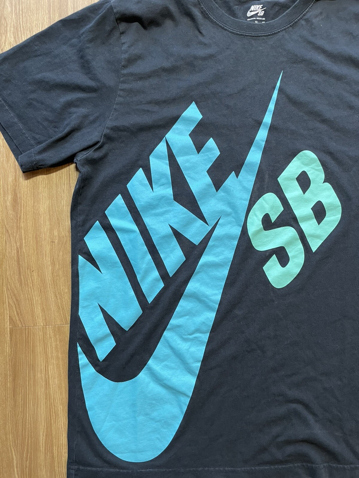 Nike SB T Shirt Size XL Big Logo Black Blue Diamond Supply Tiffany