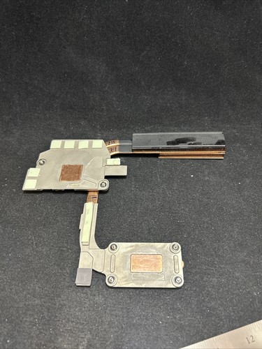 Assemblaggio dissipatore di calore CPU Dell OEM XPS L702X per video discreti P6H7P - Foto 3 di 9